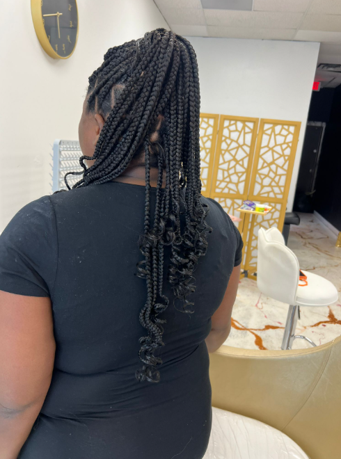 Black box braids with curly ends
