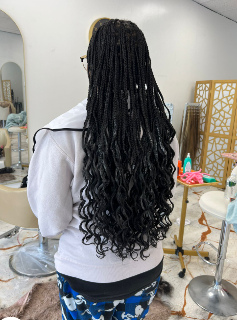 Black box braids with curly ends
